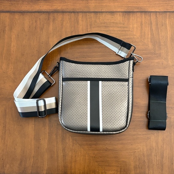 Haute Shore Jeri Ritz Neoprene Crossbody Bag Brown Black - Picture 16 of 16